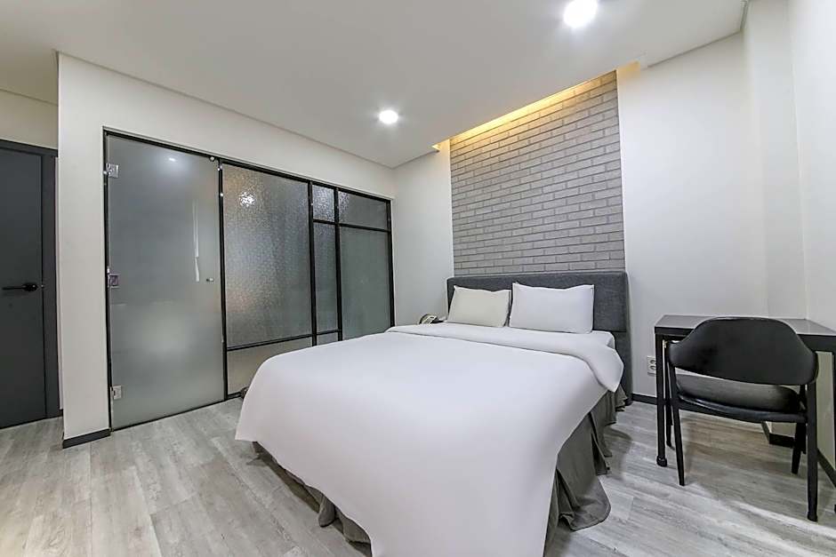 Hotel Cube