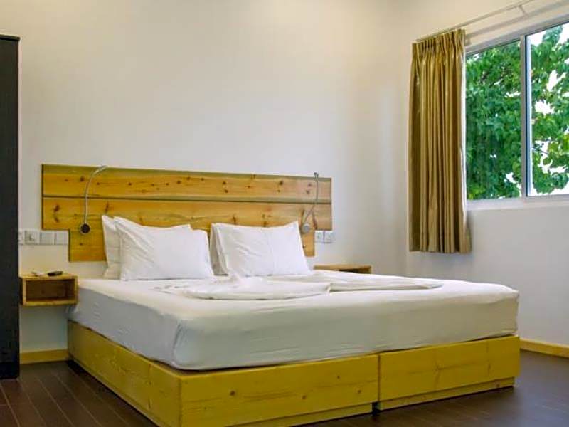 Pelican Beach Maafushi