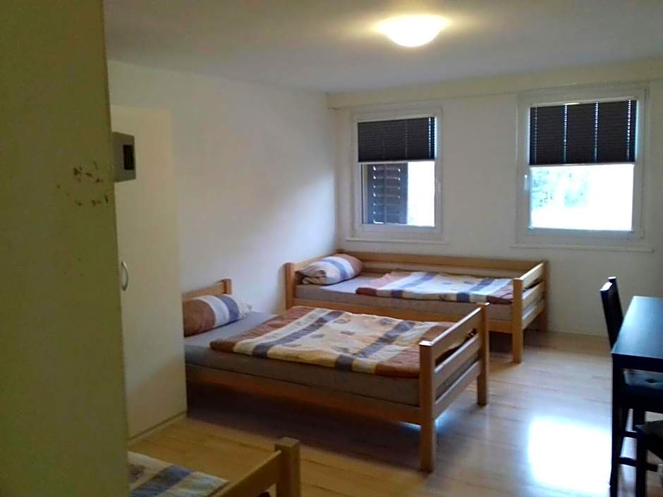 Hostel Airport