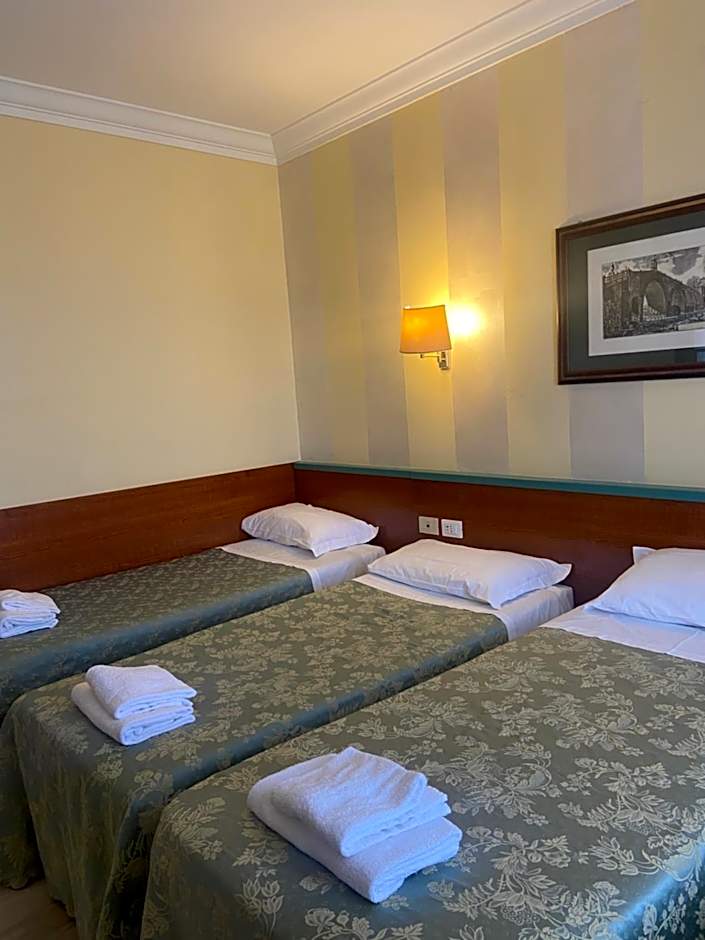 Hotel Center 1