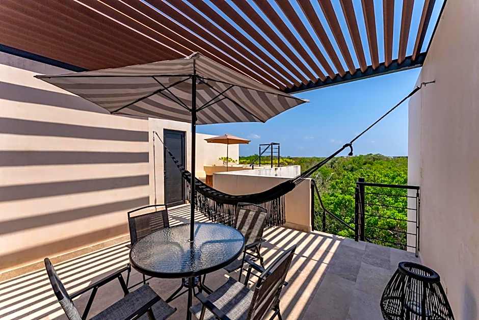 Luxury Apt Gym Jacuzzi WIFI Starlink