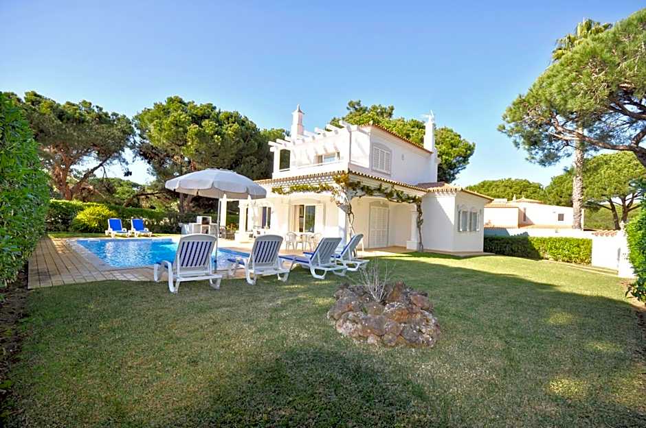 Charming Villa, Private Pool, Walking Distance to Centre, Free AC Wifi