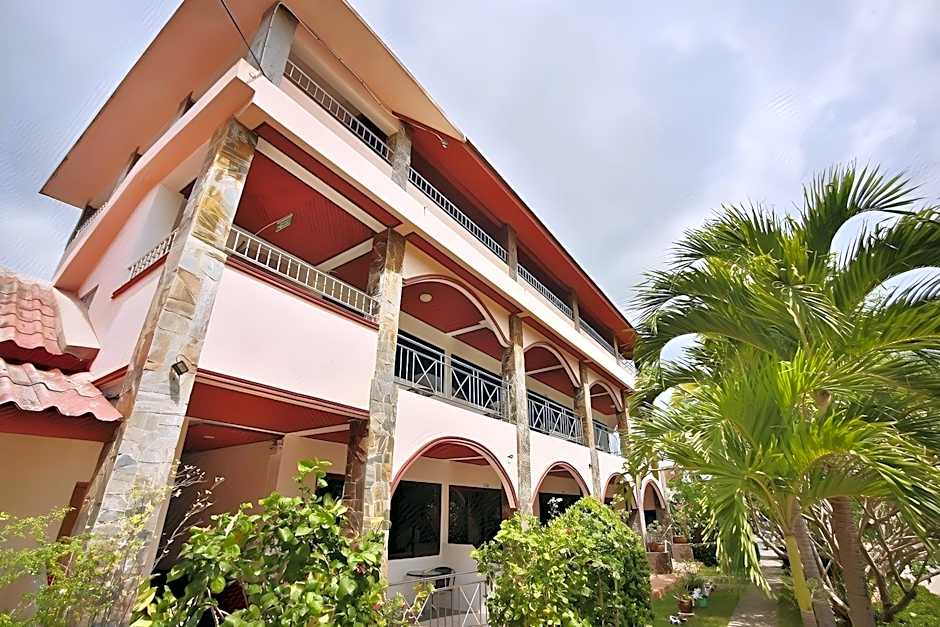 Lotus Friendly Hotel