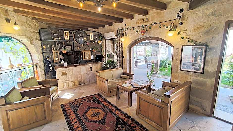 Elegance Cave Suites