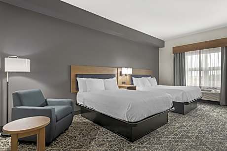 Queen Room with Two Queen Beds and Bath Tub - Disability Access/Non-Smoking