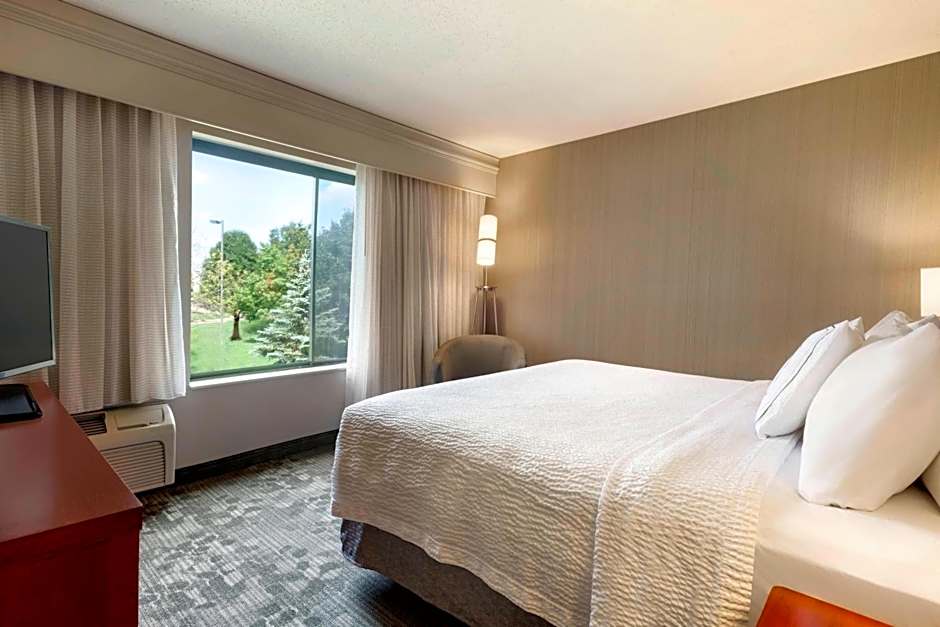 Courtyard by Marriott Akron Fairlawn