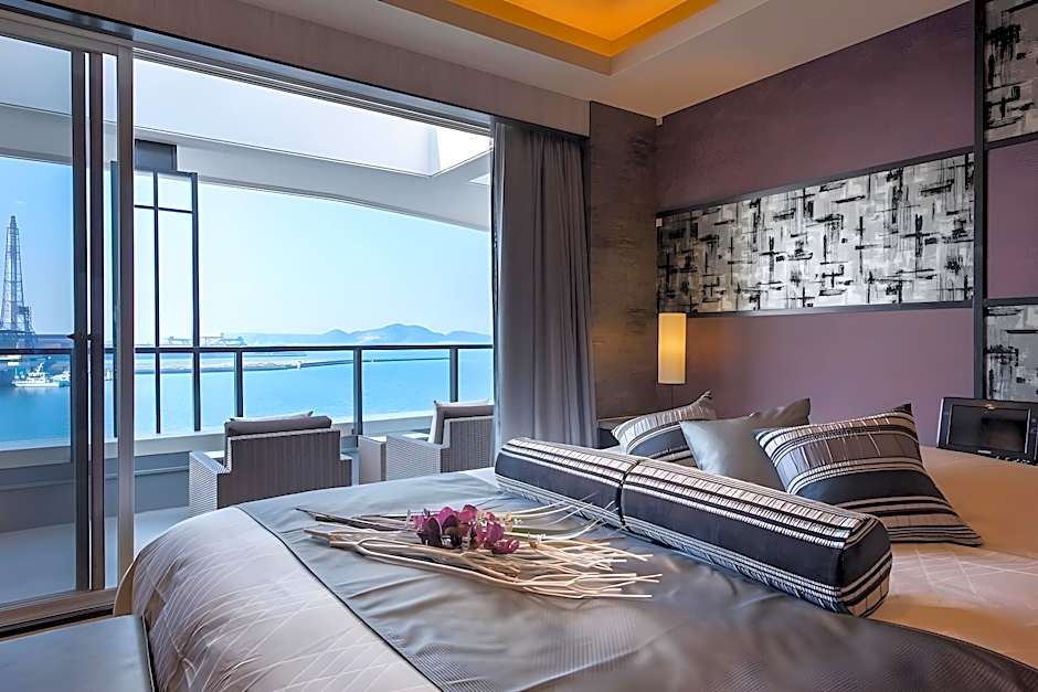 Hotel C. Kokura Bay