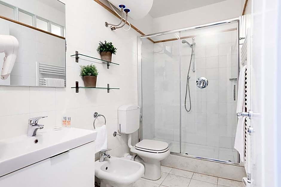 Adriano Residence