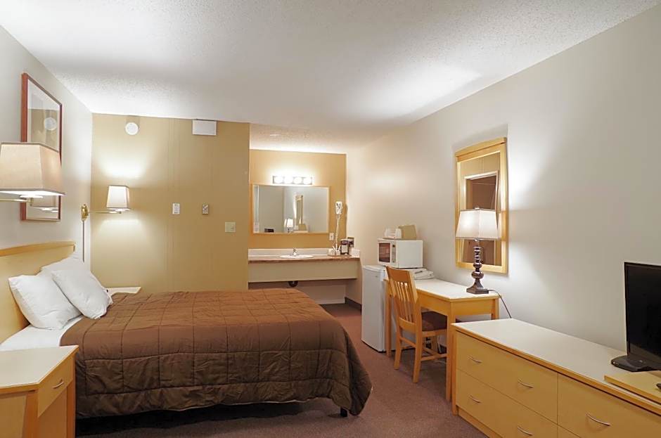 Canadas Best Value Inn and Suites Fernie