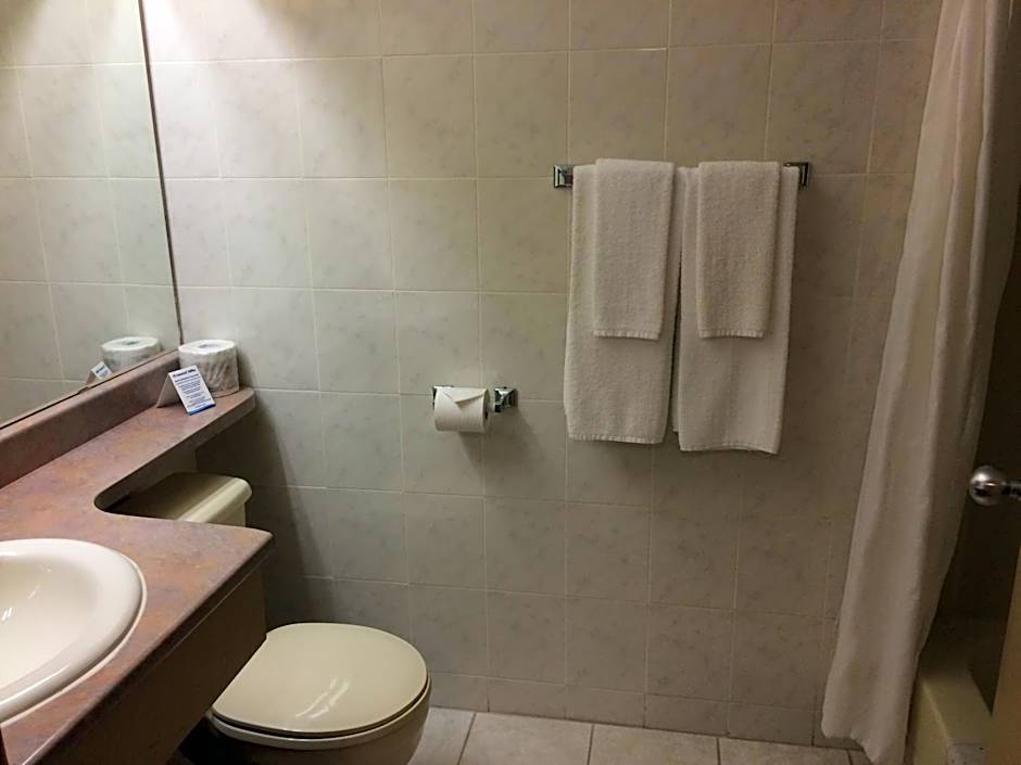 Coastal Inn Sackville