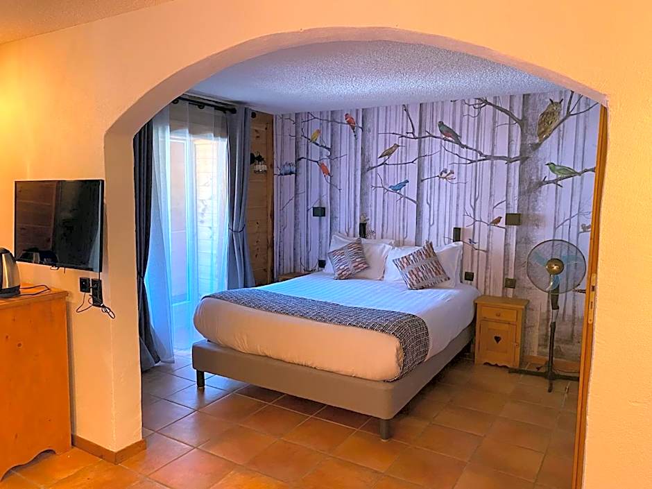 Logis Hôtel & Spa Les Autanes