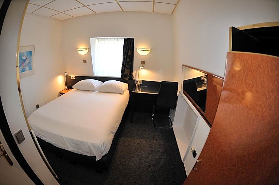 Budget Hotel Le Beau Rivage