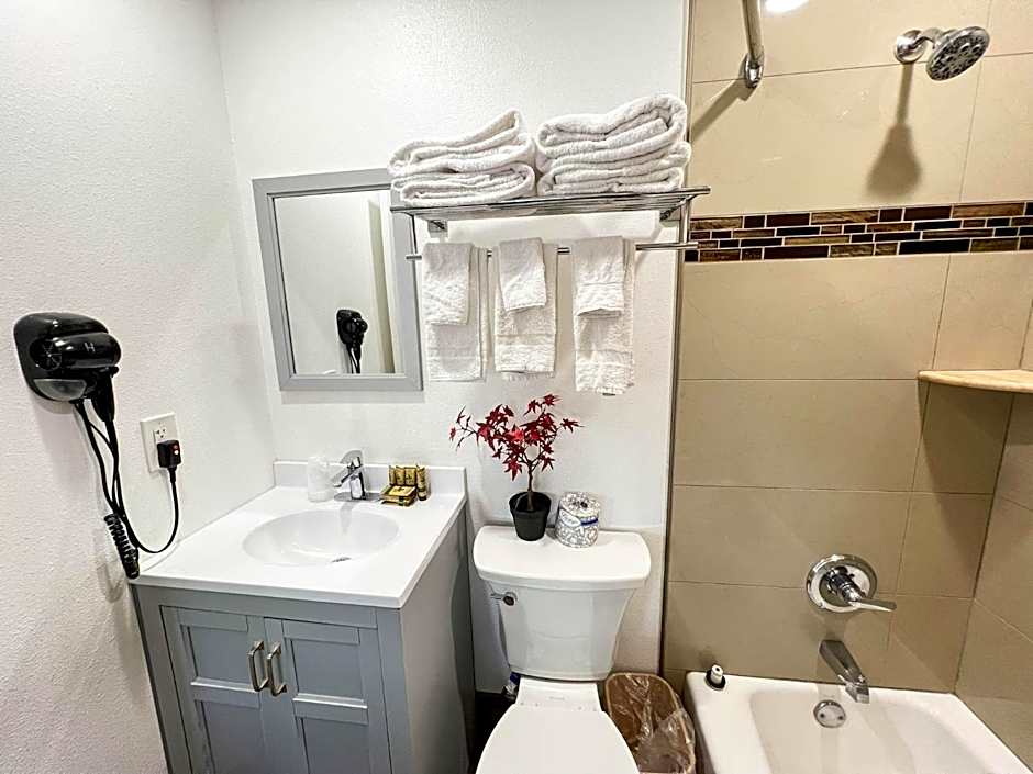 Town and Country Inn