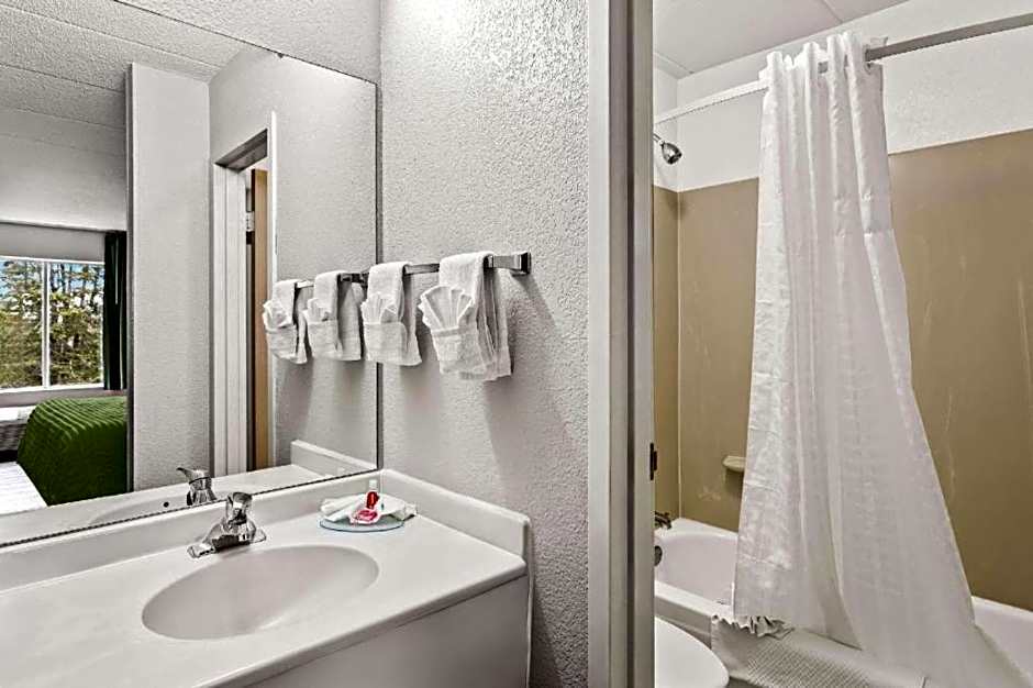 Econo Lodge Willowbrook