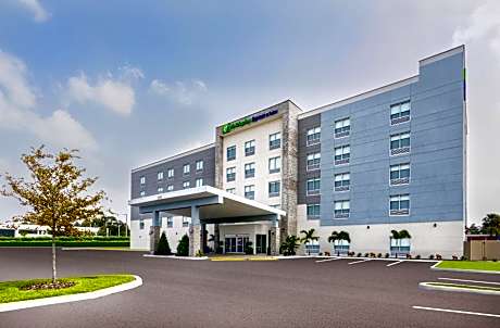 Holiday Inn Express & Suites Tampa Stadium ¿ Airport Area By IHG