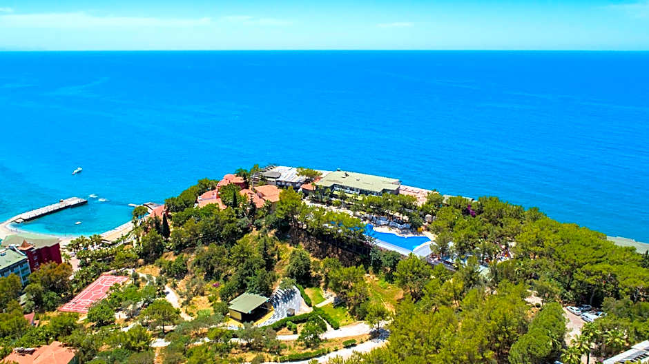 SENZA GARDEN HOLIDAY CLUB