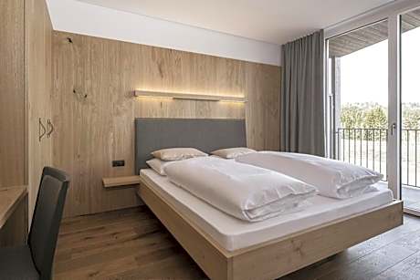 King Room with Mountain View