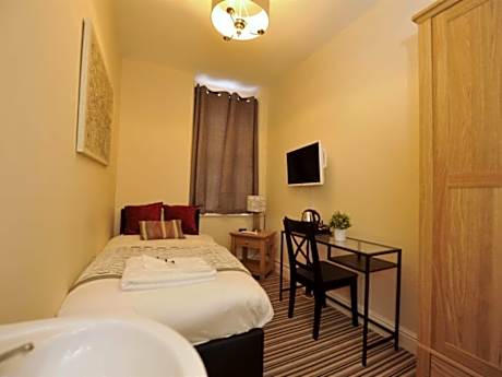 Single Room with Shared Bathroom