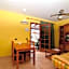 Bungalows Castillo Beach