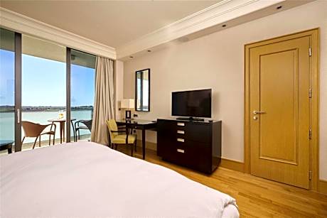 Olive Garden View Room