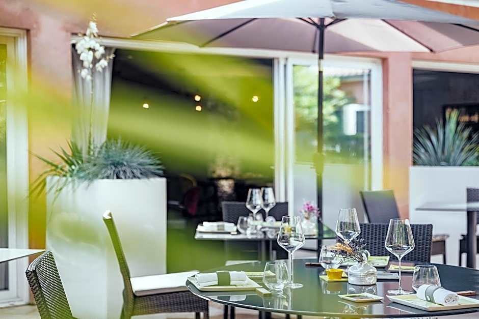Le Carre d'Alethius Logis Hotel Restaurant