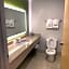 Holiday Inn Express Cedar Rapids - Collins Road By IHG