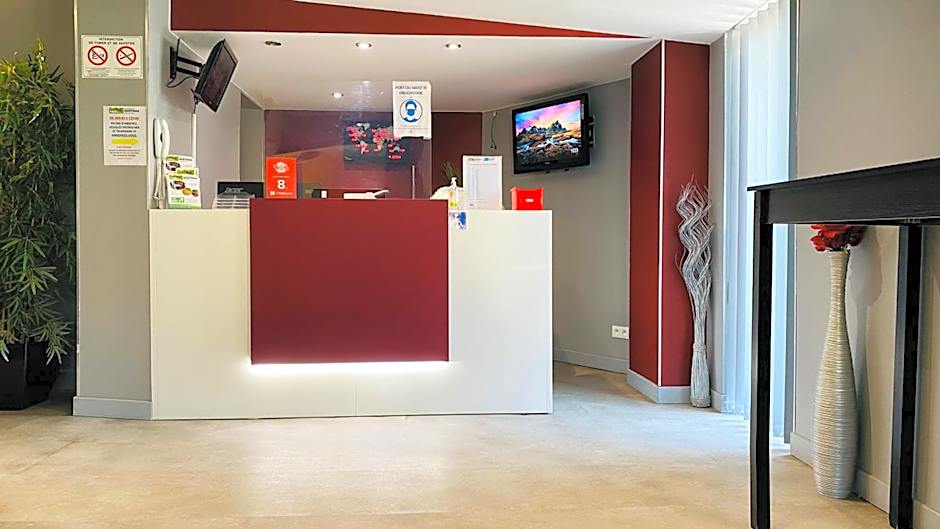 Hotel Martinez Grenay