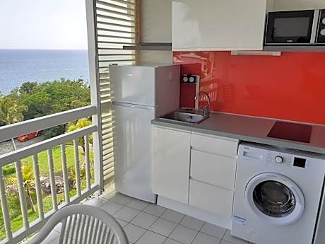 Studio Apartment with Sea View