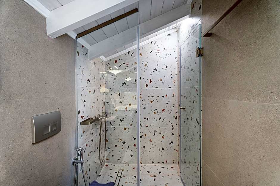 Ennea Muses Rooms and Suites