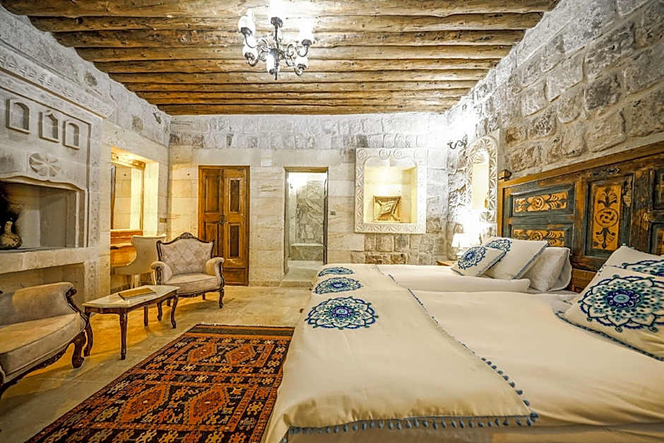 Serenus Cave Suites