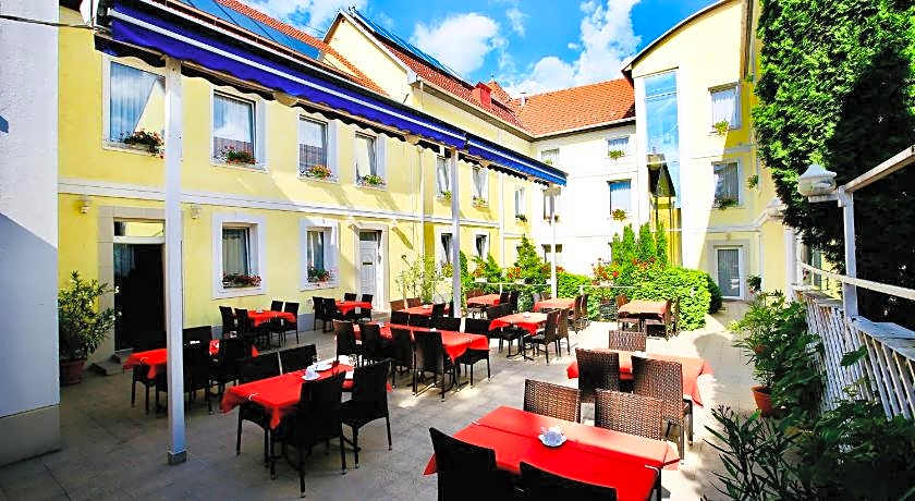 Hotel Korona Eger Wellness and Conference Hotel