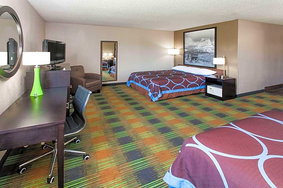 Super 8 by Wyndham Keokuk