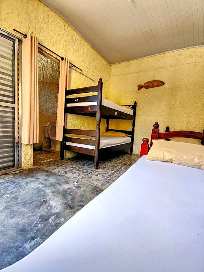 Hostel Canto da Praia São Sebastião - próximo ao enrocamento Caraguatatuba