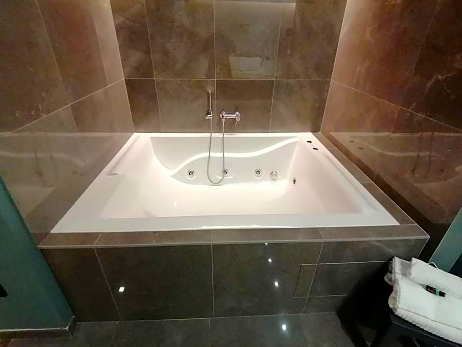 Hotel XBusiness