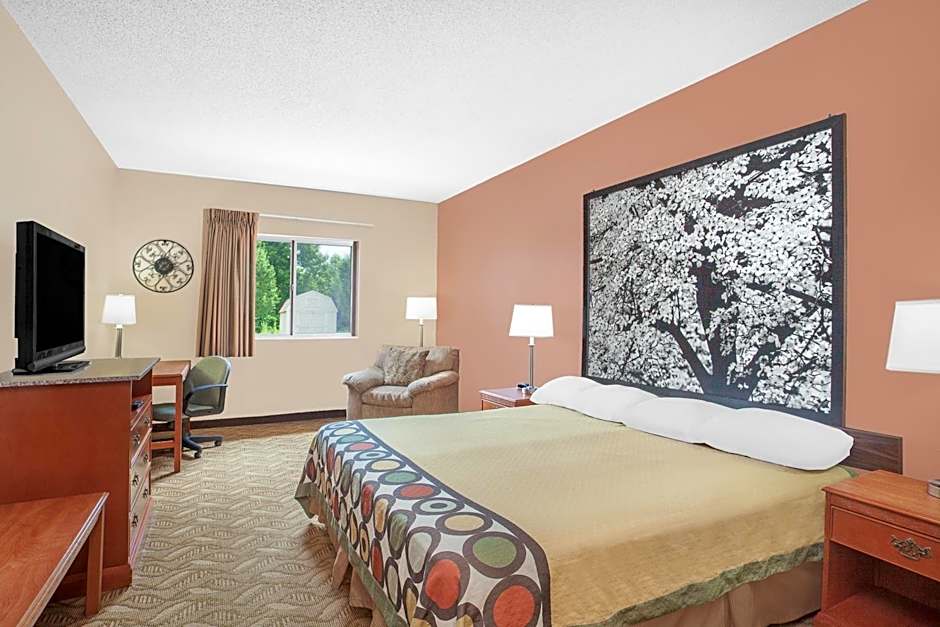 Super 8 by Wyndham Central City