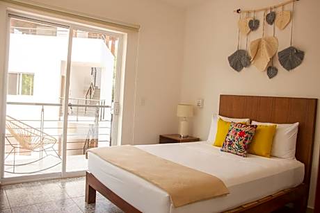 Deluxe Triple Room with Balcony