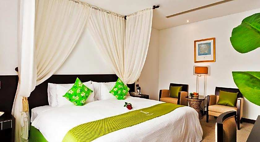 The Loft Seaside Suite