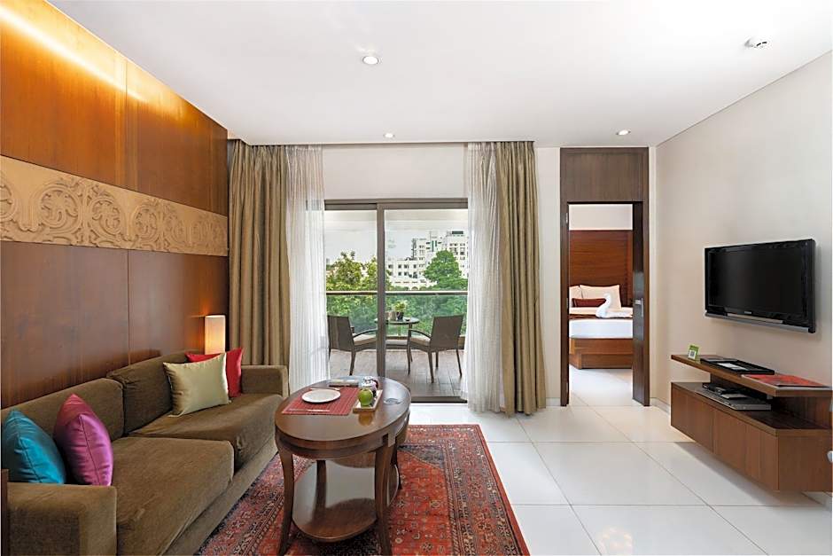 Oakwood Residence Naylor Road Pune