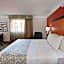 La Quinta Inn & Suites by Wyndham Irvine Spectrum