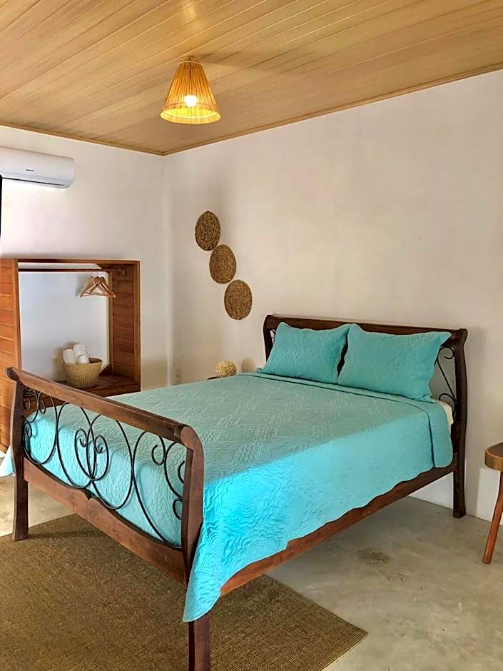 CHALÉ CAPOEIRA DOS MILAGRES