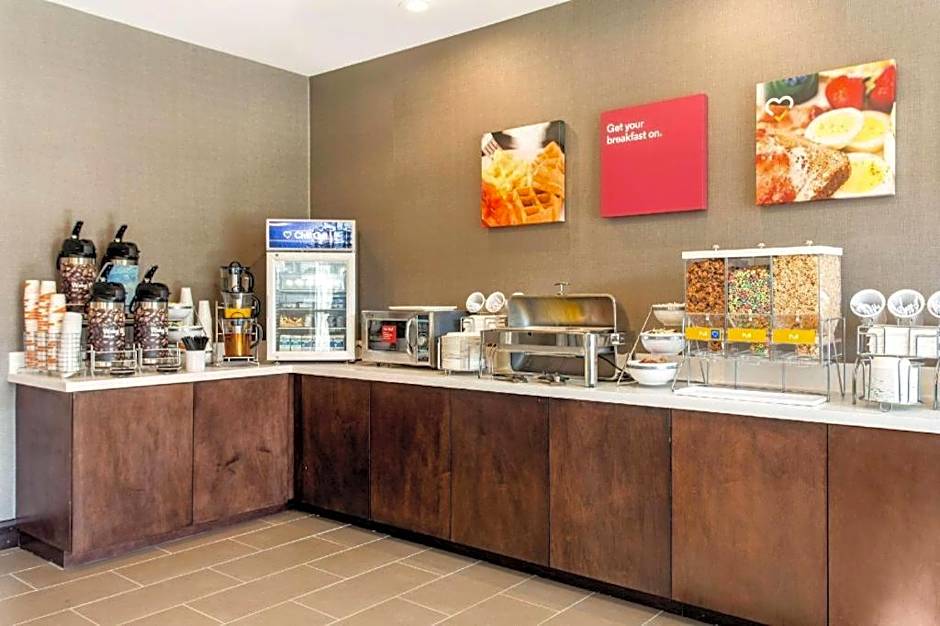 Comfort Suites – North Charleston, SC