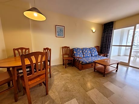 ONE BEDROOM (2 ADULTS)