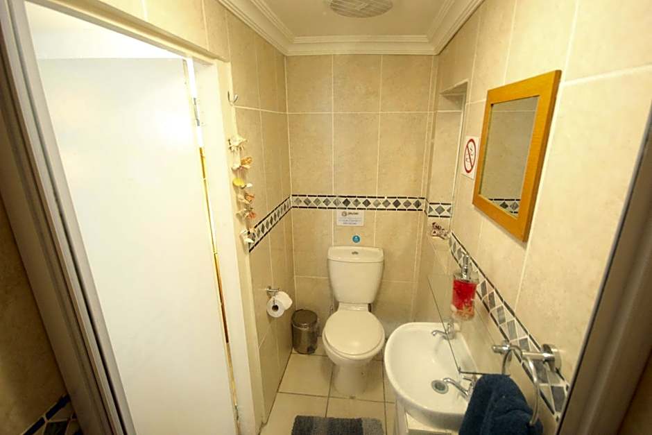 Saltycrax Backpackers