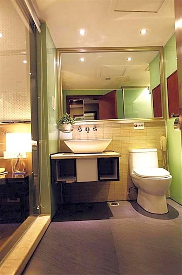 Foto 1 di 4 di 2 Beds, Nonsmoking