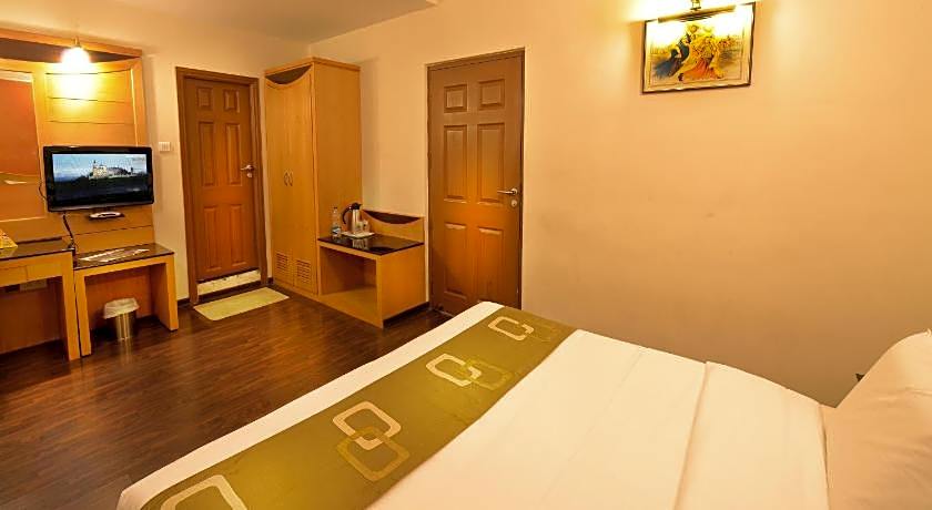 Plaza Inn Business Hotel