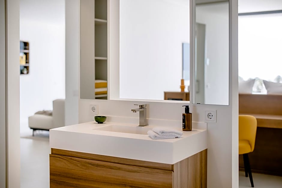THE FLAG HOTEL Marbella, Estepona Adult Recommended