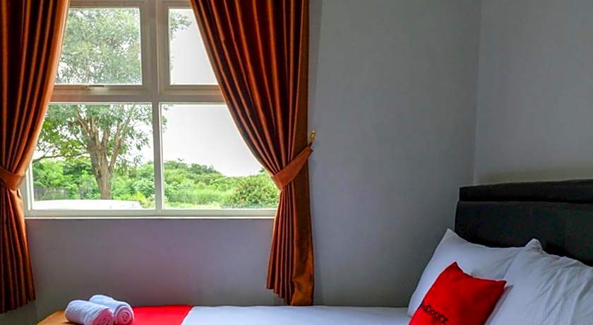 RedDoorz @ City Park Medoho Semarang