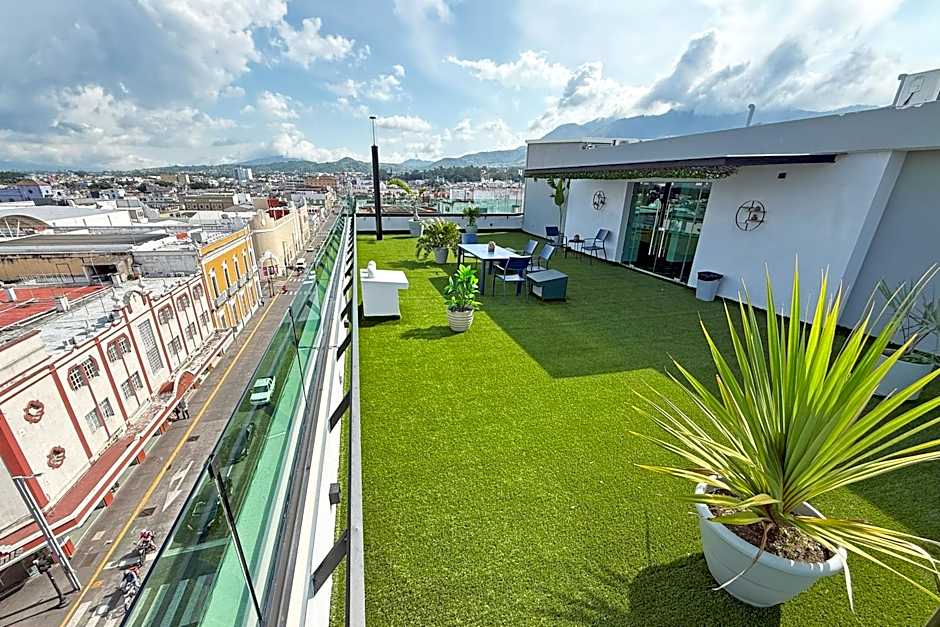 Hotel Fray Junipero Serra