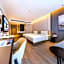 Atour Hotel Hefei Binhu Yungu Road Intime City