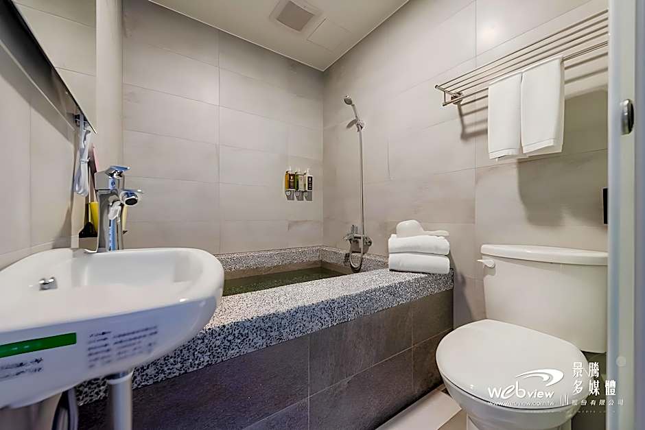 prince hot spring hotel